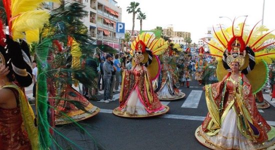 carnival-254914_640